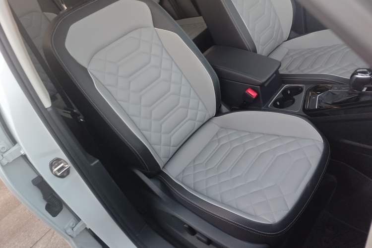 Used Volkswagen Tayron 2023 330TSI Two-Wheel-Drive R-Line High-Energy Version
