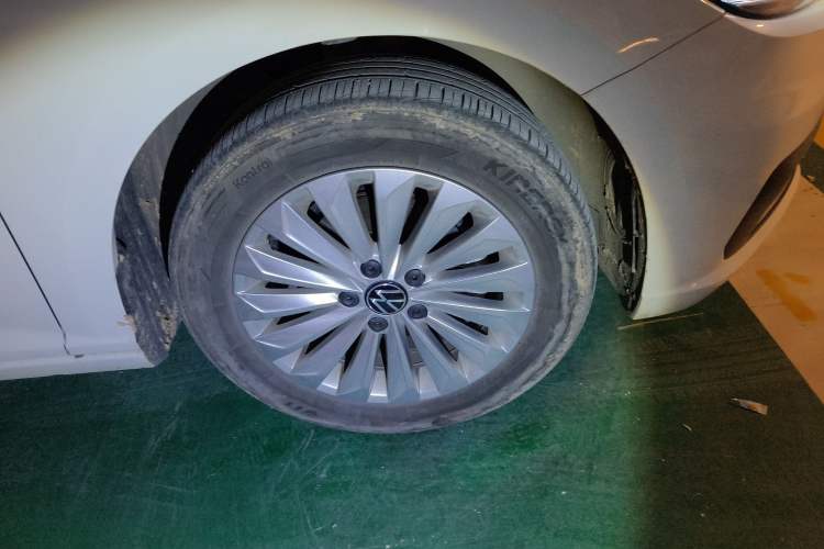 Used Volkswagen Lavida 2022 1.5L Automatic Comfort Edition
