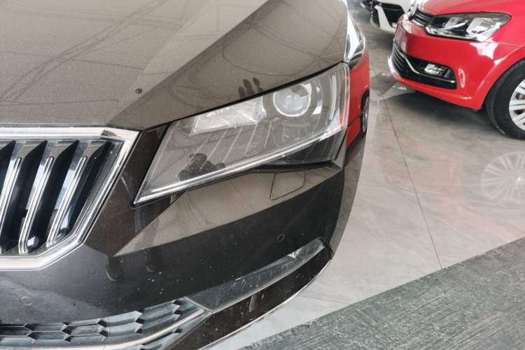 Used Skoda Superb 2016 TSI330 DSG Smart Drive Edition
