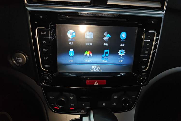 Used Haval H6 2017 Revised Blue-Label Sport Version 1.5T Automatic Two-Wheel Drive Luxury Trim
