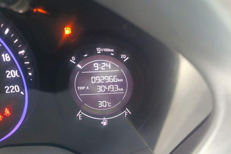 Used Honda Vezel 2016 1.8L CVT Front-Wheel Drive Pioneer Edition
