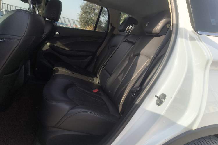 Used Buick Envision 2018 20T Two-Wheel-Drive Elite Model