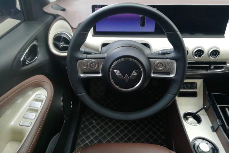 Used Wuling Bingo 2023 333 km Lingxi Connected+ Version
