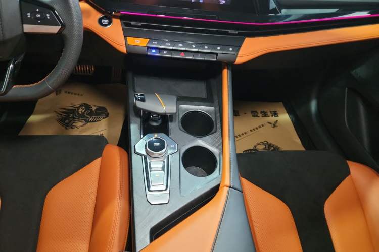 Used Changan UNI-V 2023 1.5T Sport Edition