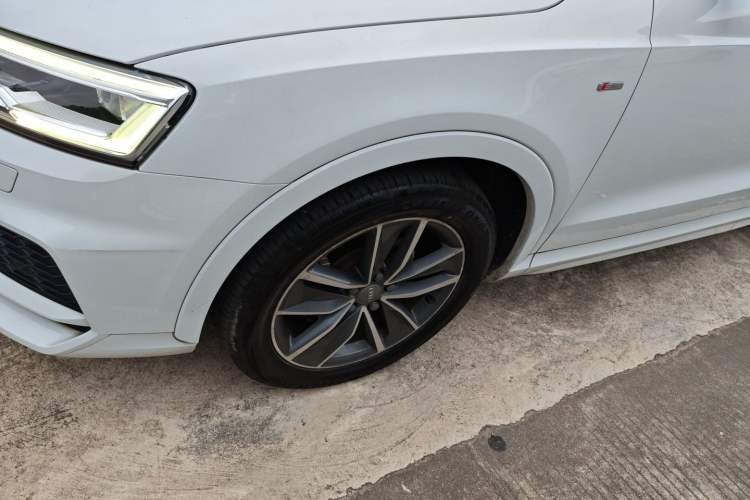 Used Audi Q3 2018 35 TFSI Fashion Edition Collector's Model
