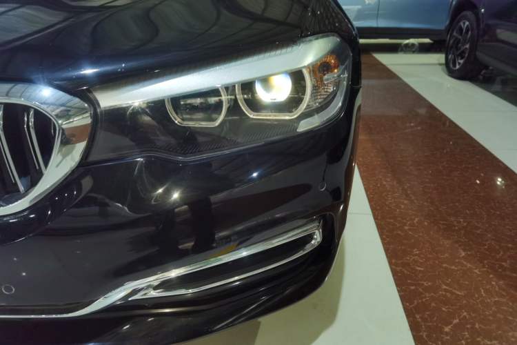 Used BMW 5 Series 2019 530Li Leading Model Luxury Package
