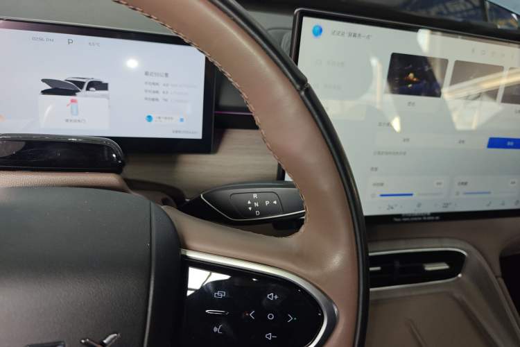 Used Chery Tiggo 8 PLUS C-DM 2025 1.5T 116 km Prestige Version 5 Seats