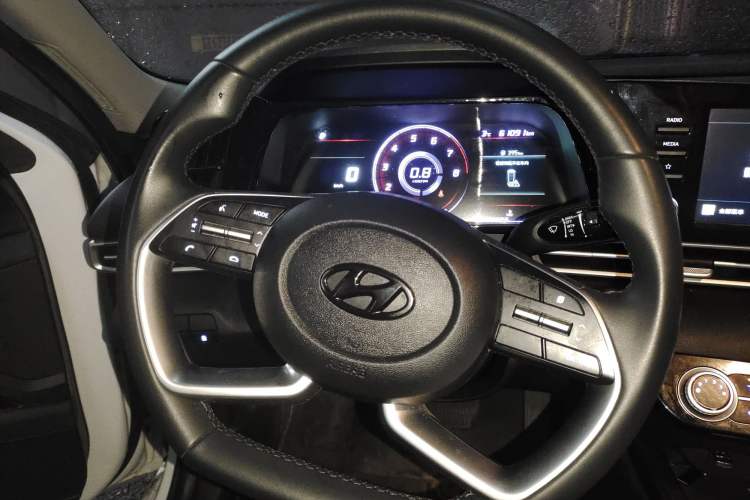 Used Hyundai Elantra 2022 1.5L CVT GLX Elite Edition
