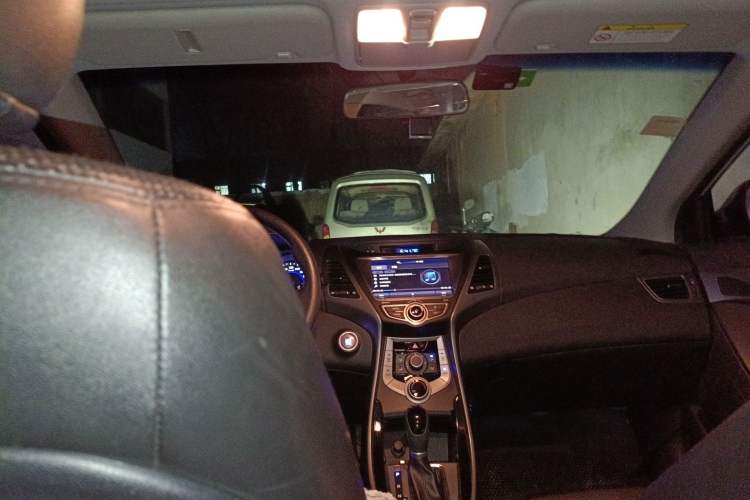 Used Hyundai Elantra (5th Generation / Langdong) 2016 1.6L Automatic Prestige Edition
