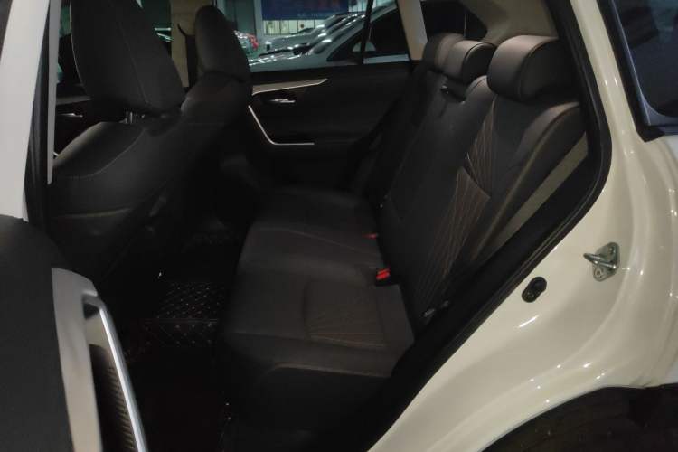 Used Toyota RAV4 2024 2.0L CVT Two-Wheel Drive Fashion Plus Edition