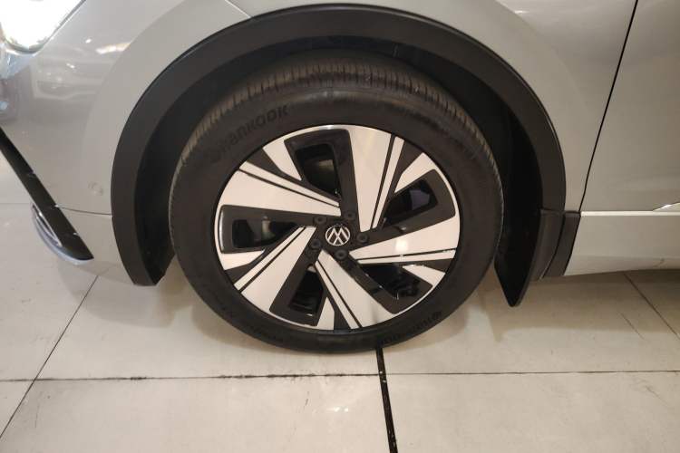 Used Volkswagen Tiguan L 2023 Restyled 330TSI Automatic Two-Wheel Drive R-Line Flagship Edition
