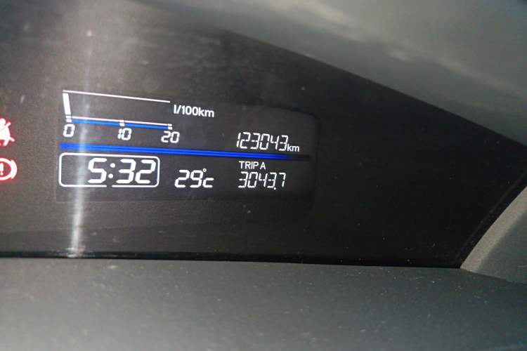 Used Honda Jade 2016 1.8L Automatic Comfort Version 5 Seats
