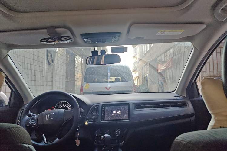 Used Honda Vezel 2022 1.5L CVT Phantom Night Pioneer Edition
