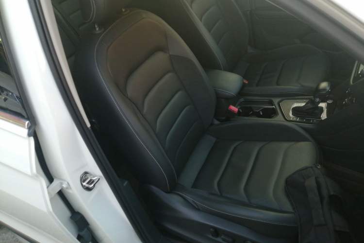 Used Volkswagen Tiguan L 2017 330TSI Automatic Two-Wheel Drive Luxury Edition
