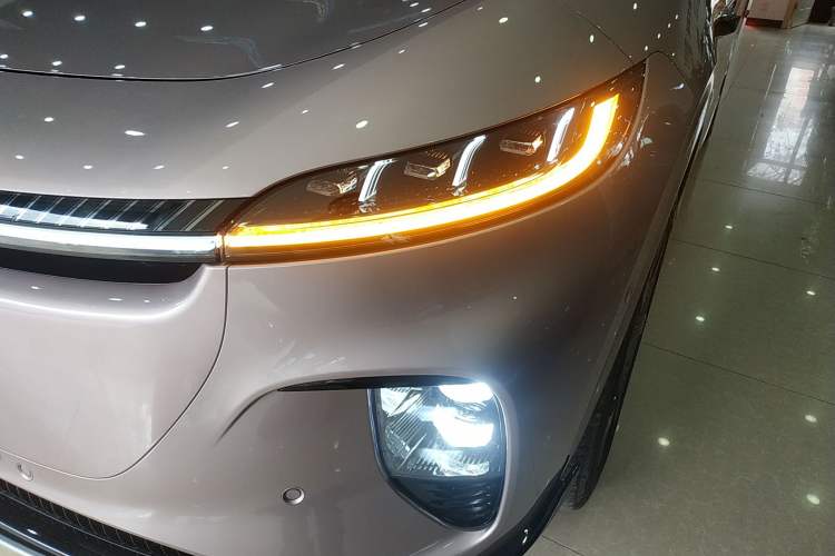 Used VOYAH COURAGE 2024 Ultra-Long Range Smart Enjoyment Version
