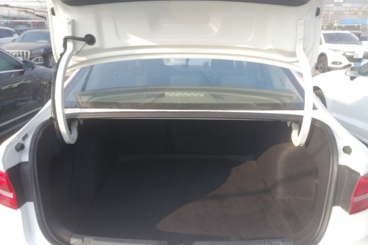 Used Volkswagen Lavida 2019 1.5L Automatic Fashion Edition China VI
