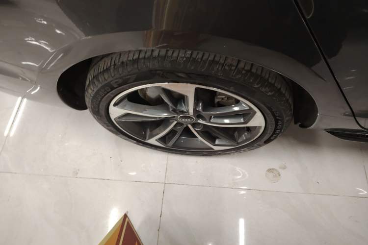 Used Audi A4L 2022 40 TFSI Fashion Dynamic Model
