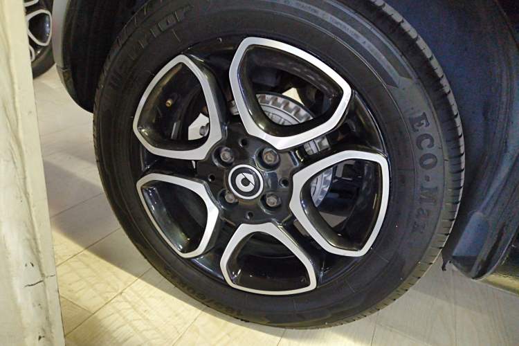 Used  fortwo 2019 0.9T 66kW Hardtop Wind Power Edition China VI
