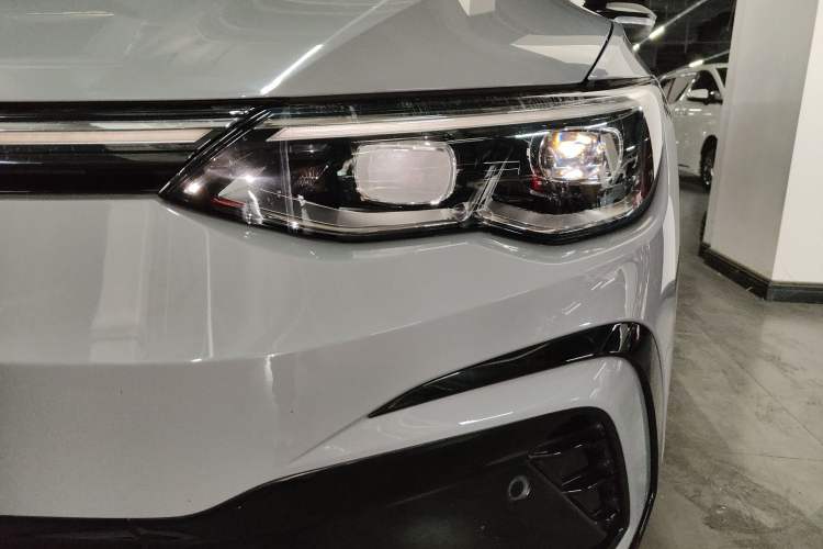 Used Volkswagen Golf 2023 280TSI DSG R-Line Lite
