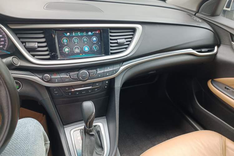 Used Buick Excelle GX 2018 18T Automatic Flagship Model
