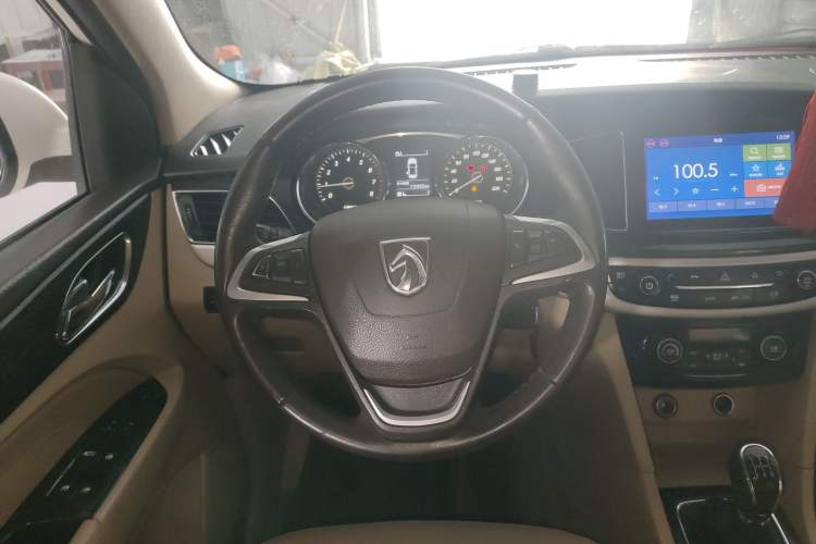 Used Baojun 730 2016 1.5L Manual Luxury Edition 7 Seats