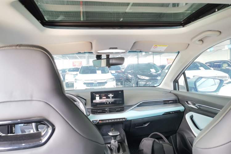 Used Geely Auto Emgrand S 2022 1.4T CVT Crossover Player Edition
