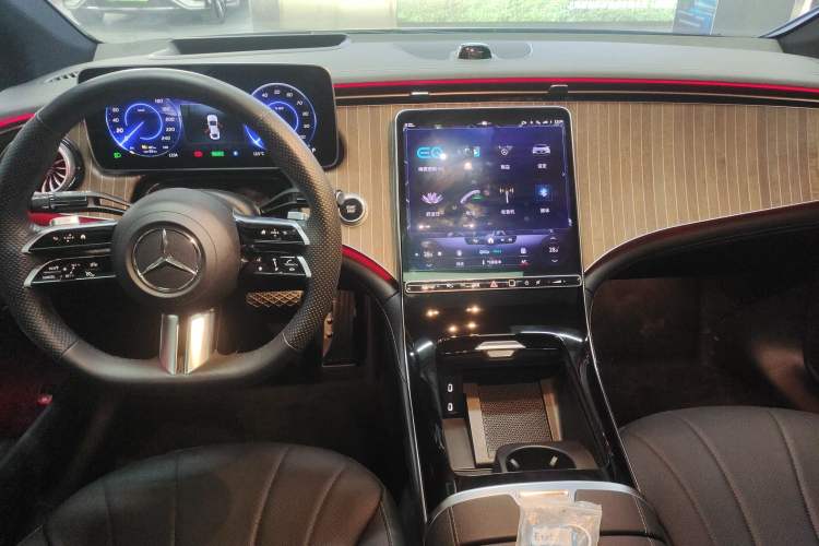 Used Mercedes-Benz EQE 2022 350 Luxury Edition
