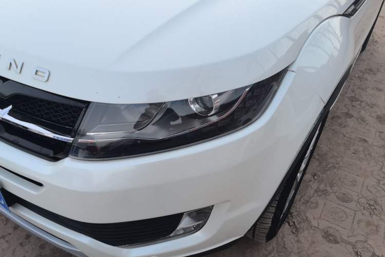 Used Land X7 2015 2.0T Panoramic Prestige Edition
