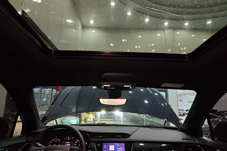 Used Cadillac XT6 2022 2.0T Six-Seater Four-Wheel-Drive Luxury Standard Edition
