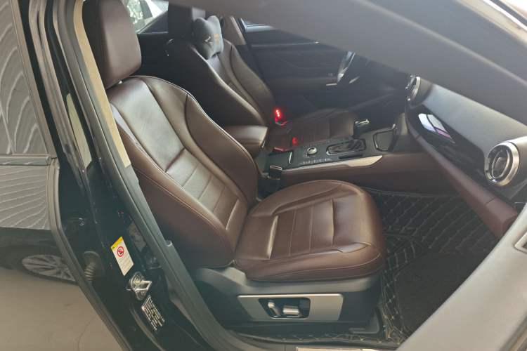 Used Wey VV7 2017 2.0T Flagship Edition
