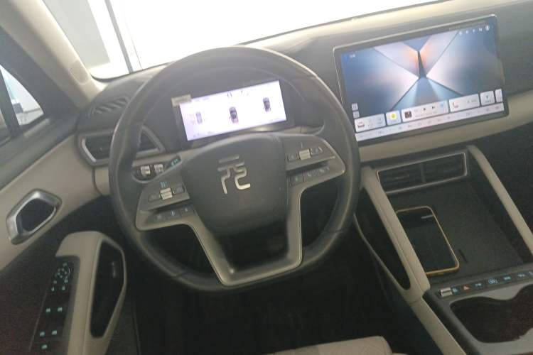 Used BYD Yuan UP 2025 Intelligent Driving Version 401 km Leading Edition