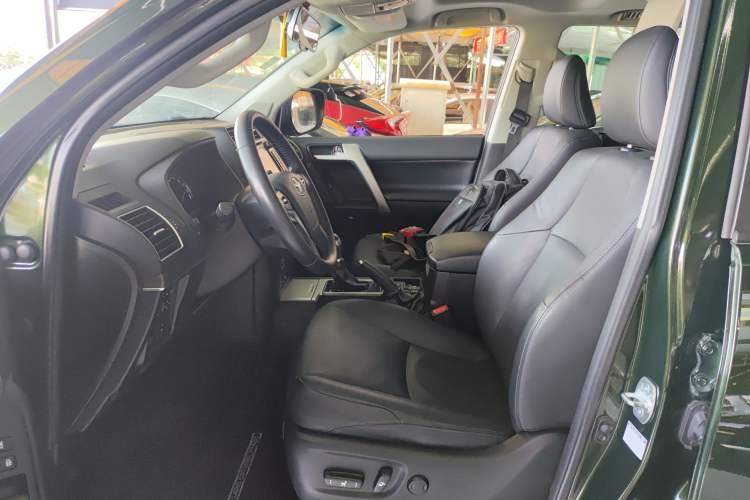 Used Toyota Prado 2018 3.5L Automatic TX-L NAVI
