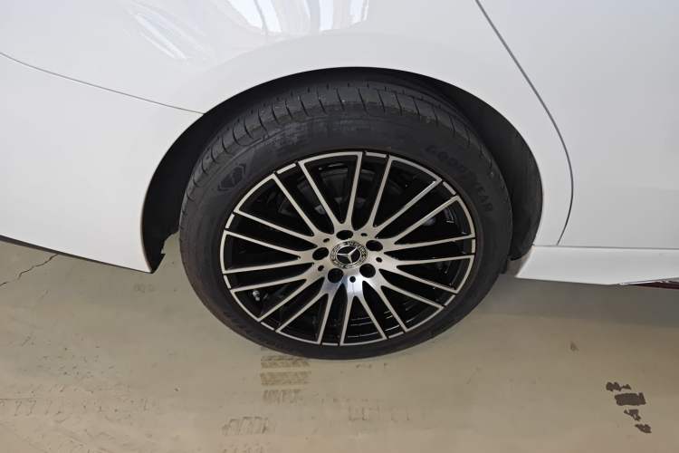 Used Mercedes-Benz C-Class 2025 C 260 L Sport Edition
