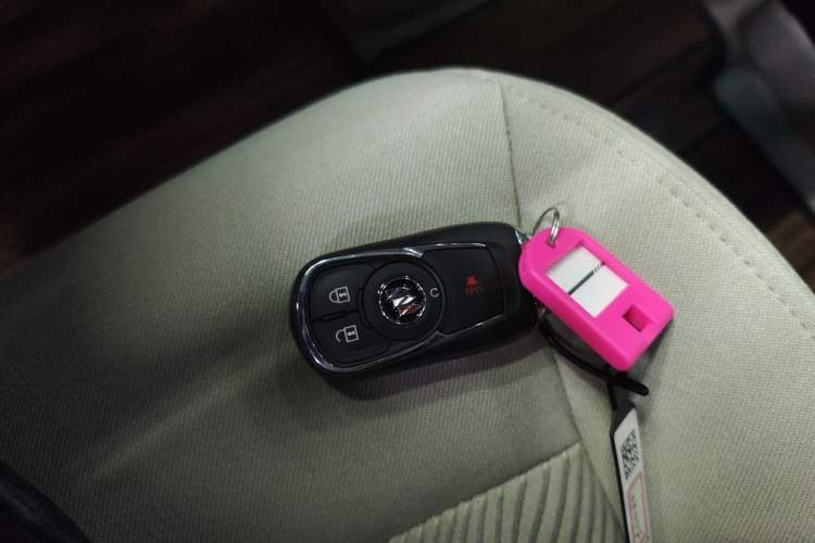 Used Buick GL8 2021 Land Cruiser Executive Class 652T Comfort Model
