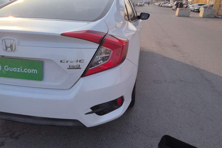 Used Honda Civic 2016 180TURBO CVT Comfort Version
