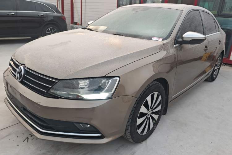 Used Volkswagen Sagitar 2017 230TSI Automatic Comfort Version