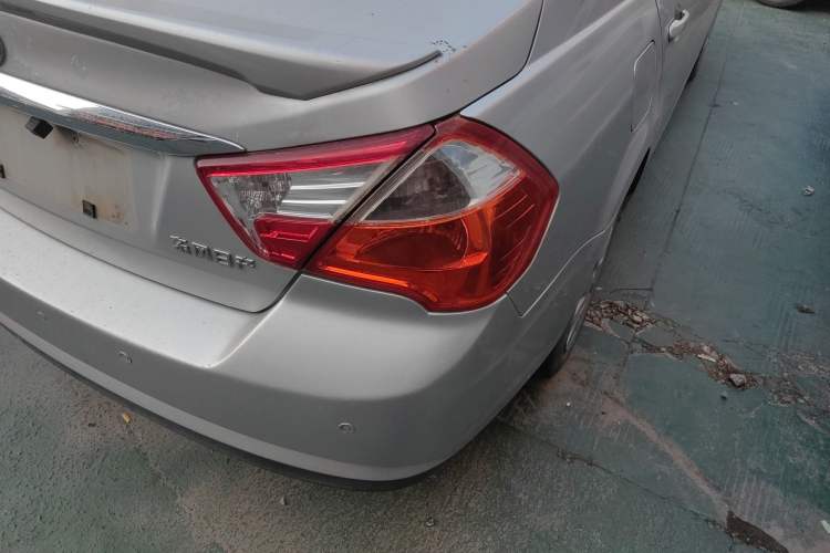 Used Venucia D50 2013 1.6L Manual Fashion Edition