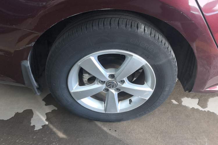 Used Volkswagen Lavida 2013 Revised Classic 1.6L Automatic Fashion Edition