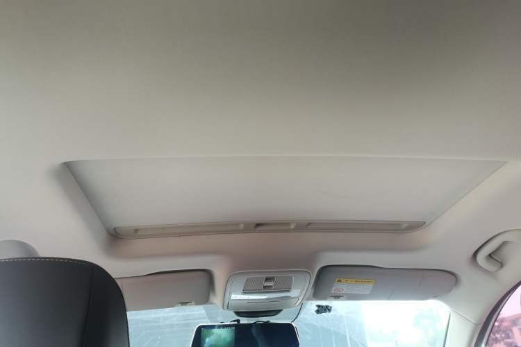 Used Roewe i5 2019 1.5L Automatic 4G Connected Langhao Edition
