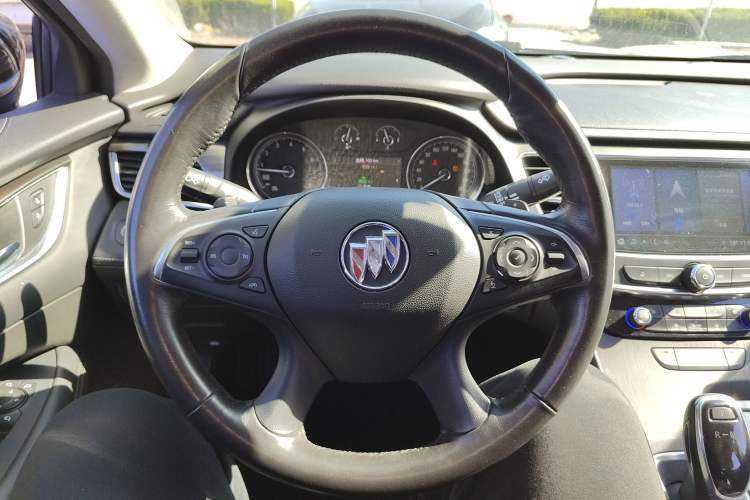 Used Buick LaCrosse 2022 652T Luxury Version