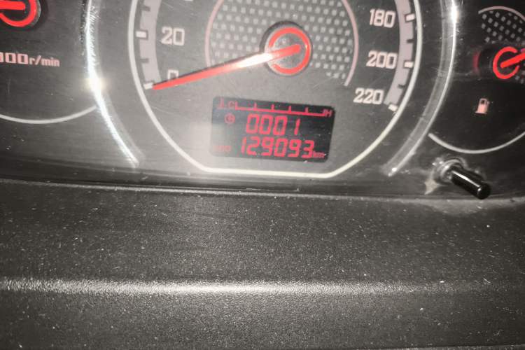 Used Wuling Zhengcheng 2015 1.8L Comfort Model LJ479QE2
