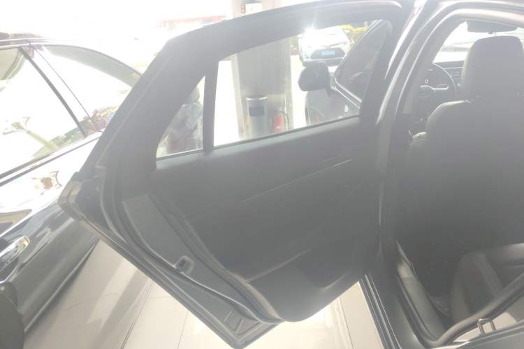 Used Ford Mondeo 2023 1.5T E-Hybrid Luxury Version
