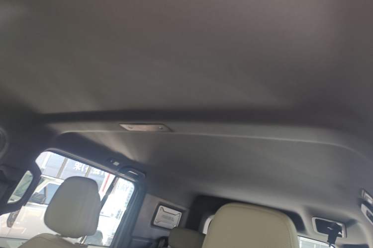 Used  V23 2025 501 Four-Wheel Drive Intelligent Driving Version
