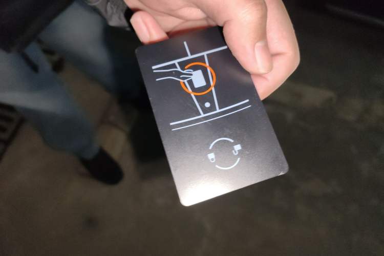 Used Tesla Model Y 2023 Long-Range All-Wheel-Drive Version
