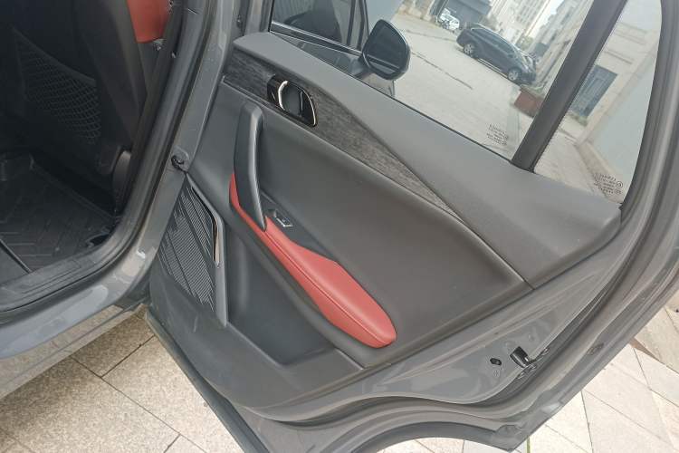 Used Lynk & Co 06 2020 1.5T JinPro model
