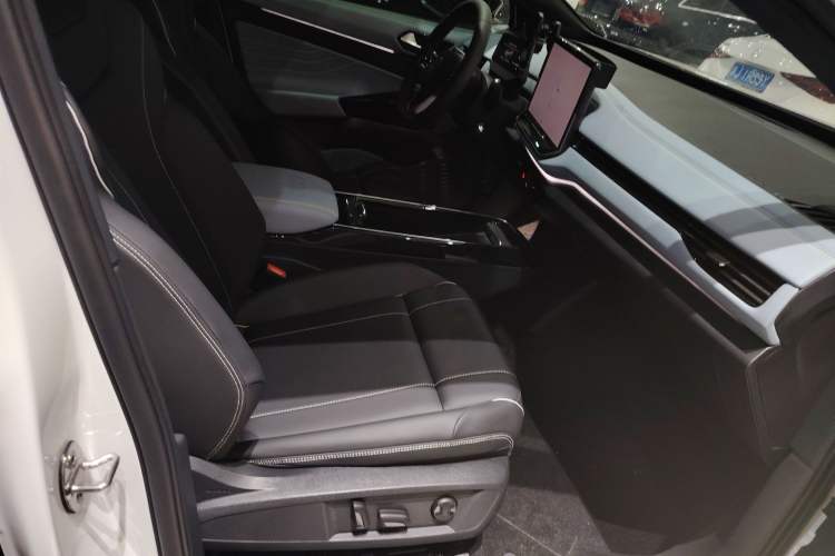 Used Volkswagen ID.4 X 2025 Smart Version Pure & Intelligent Enjoyment Edition