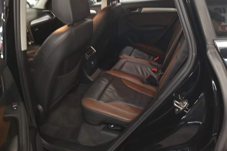 Used Audi Q5 2017 Plus 40 TFSI Technology Model
