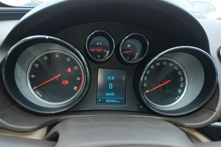 Used Buick Regal 2014 2.0L Leading Fashion Edition