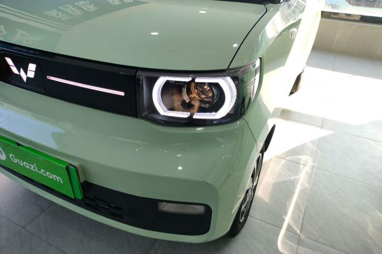 Used Wuling Hongguang MINIEV 2021 Macaron Fashion Model Lithium Iron Phosphate
