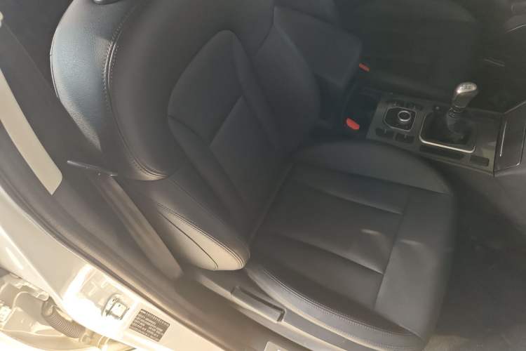 Used Haval H6 Coupe 2016 Blue Label 1.5T Manual Two-Wheel Drive Urban Model